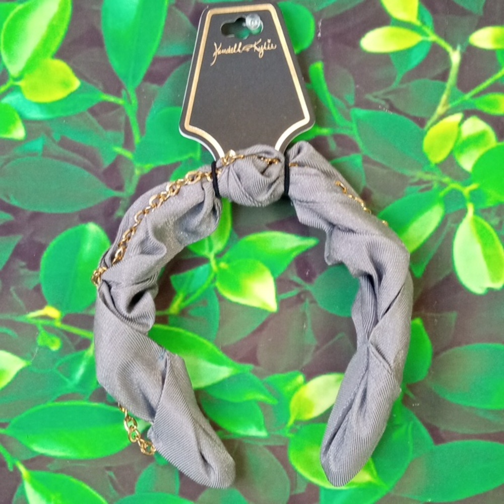 🛍️ Kendall & Kylie Gray Headband